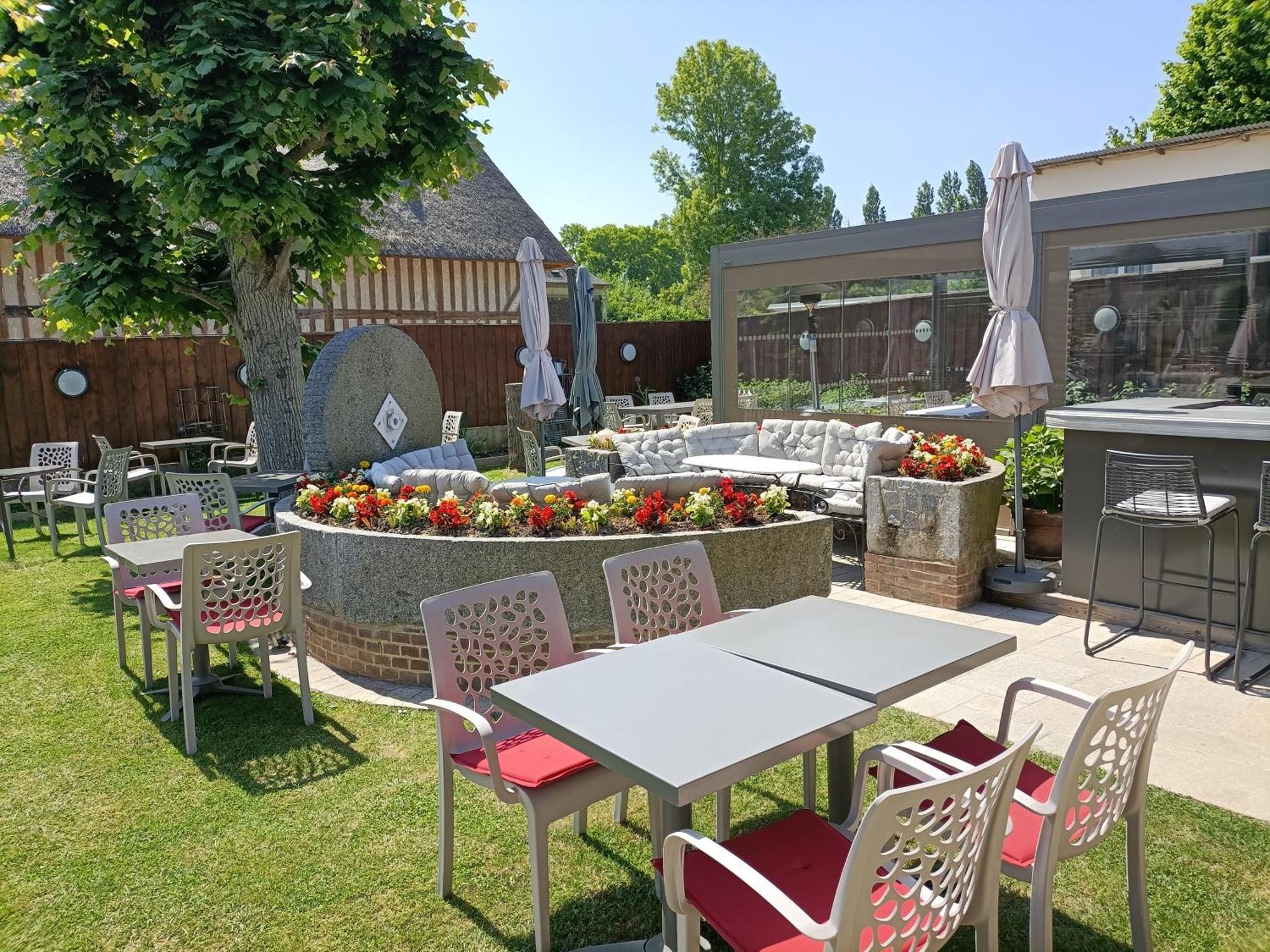Auberge Du Vieux Tour Le Manoir Canapville  Eksteriør billede
