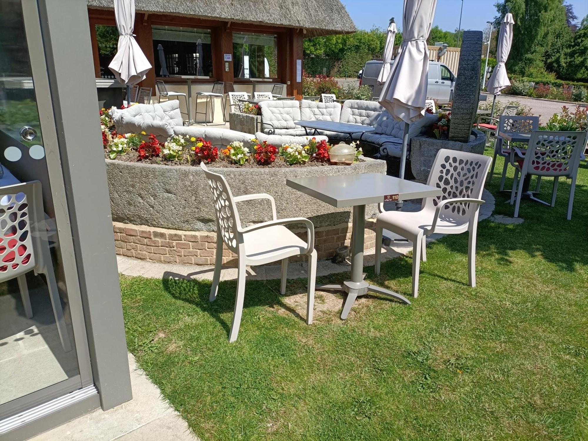 Auberge Du Vieux Tour Le Manoir Canapville  Eksteriør billede