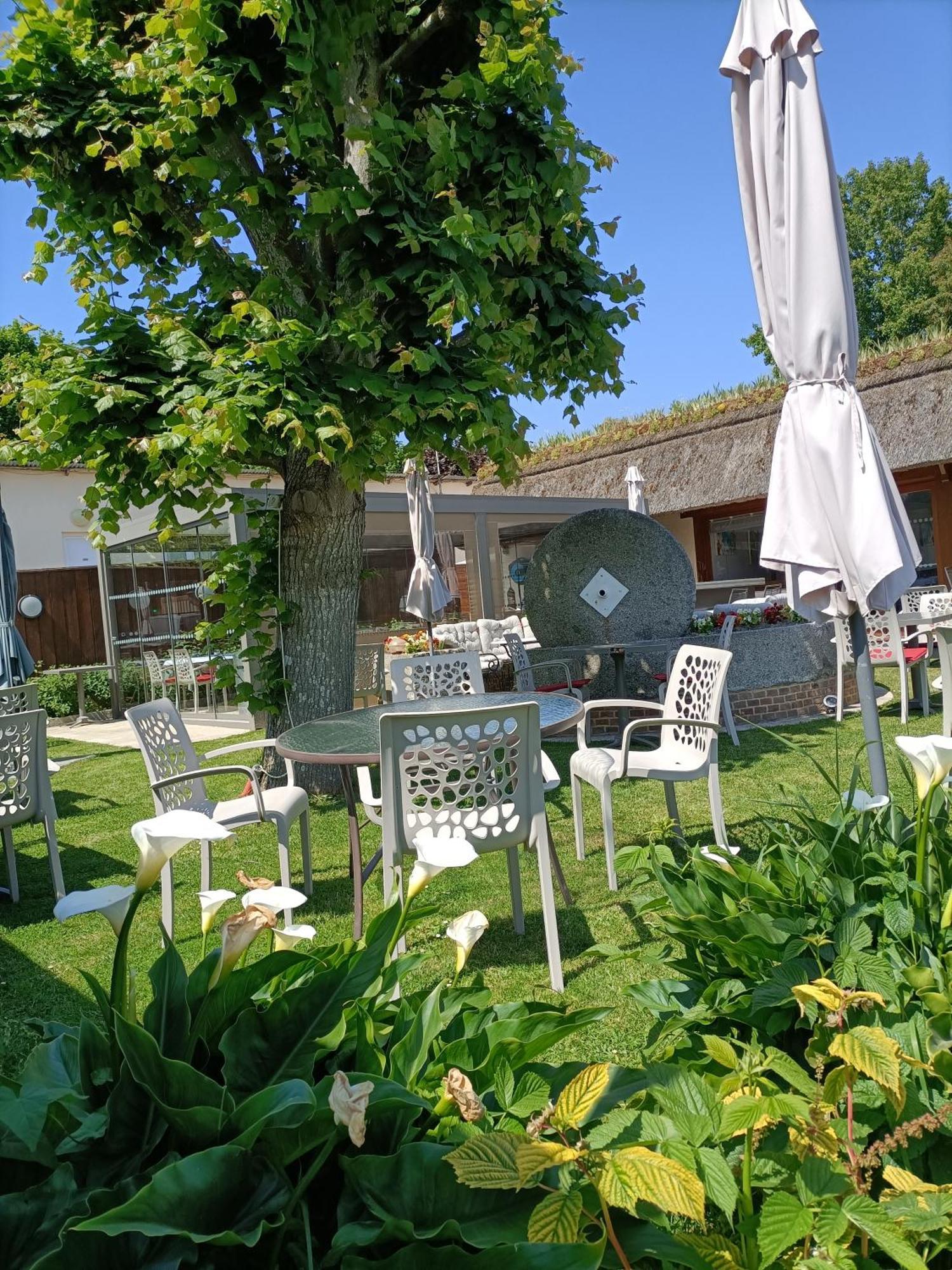 Auberge Du Vieux Tour Le Manoir Canapville  Eksteriør billede