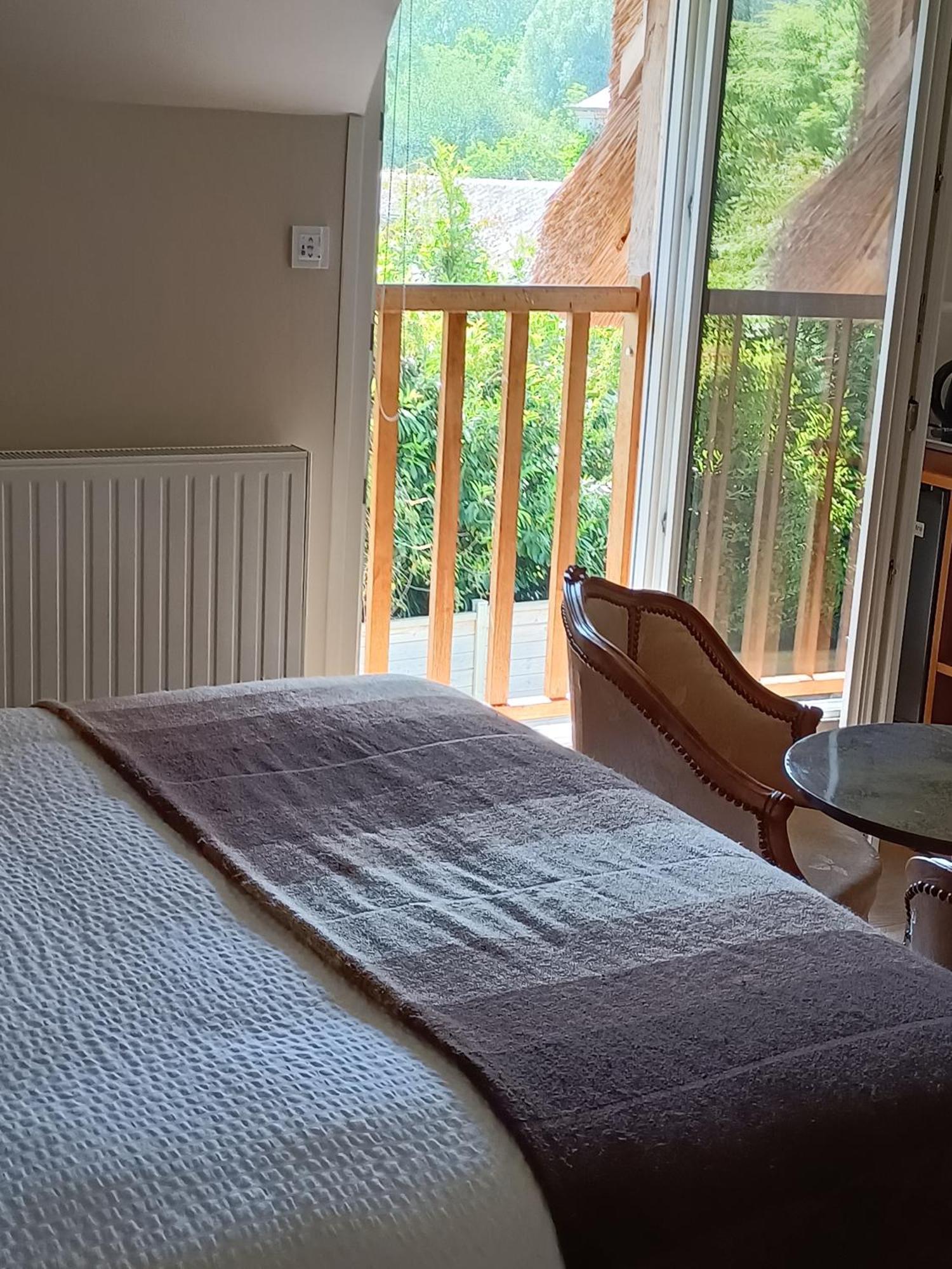 Auberge Du Vieux Tour Le Manoir Canapville  Eksteriør billede