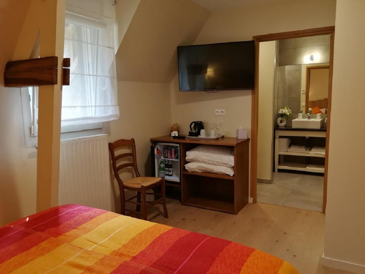 Auberge Du Vieux Tour Le Manoir Canapville  Eksteriør billede