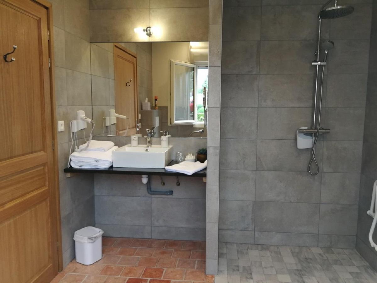 Auberge Du Vieux Tour Le Manoir Canapville  Eksteriør billede